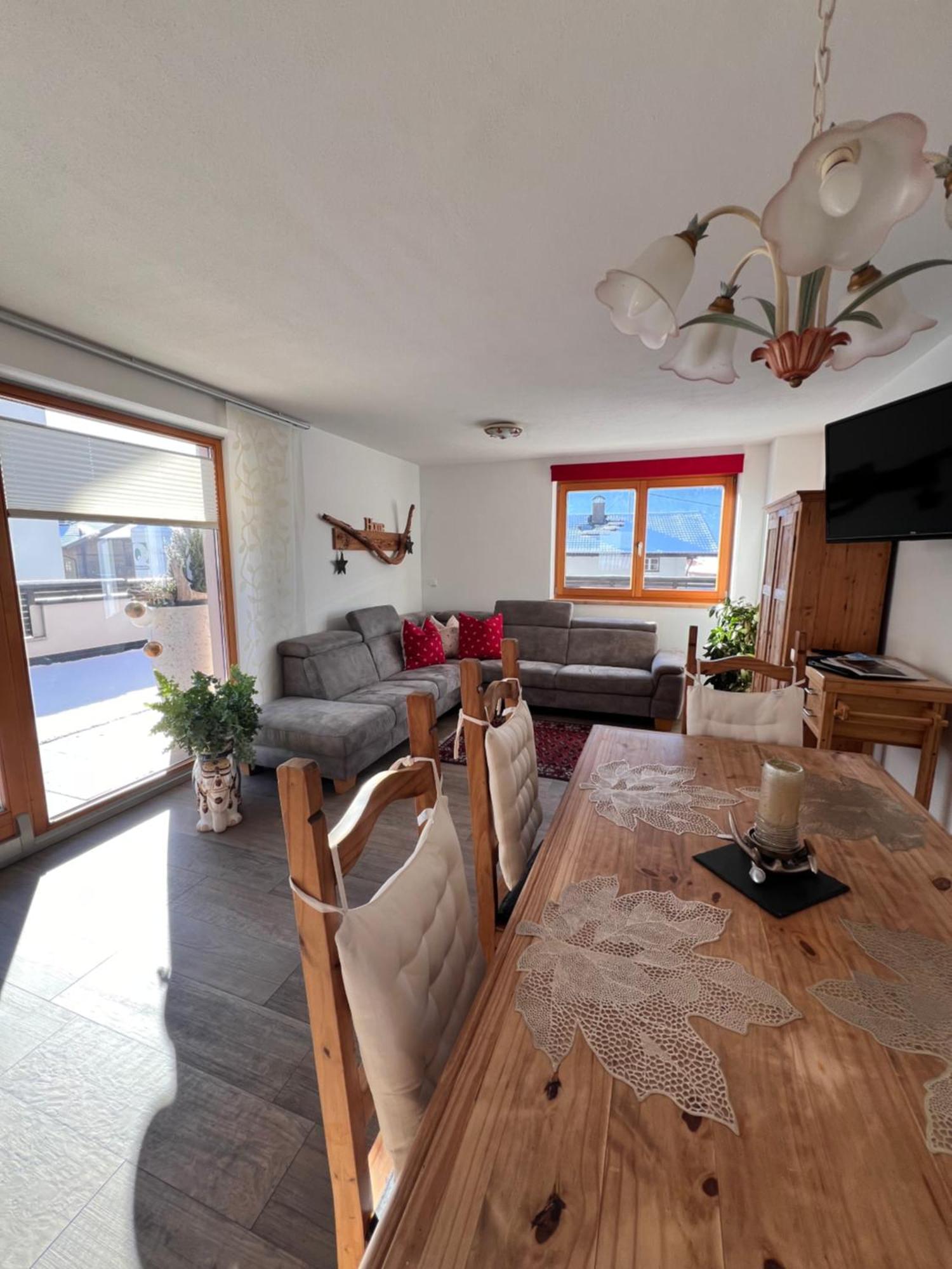 Sunshine Apartment